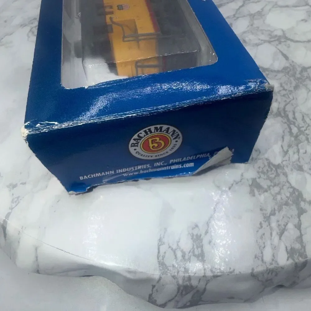 BACHMANN TRAINS EMD GP 40- Union Pacific HO Scale Locomotive